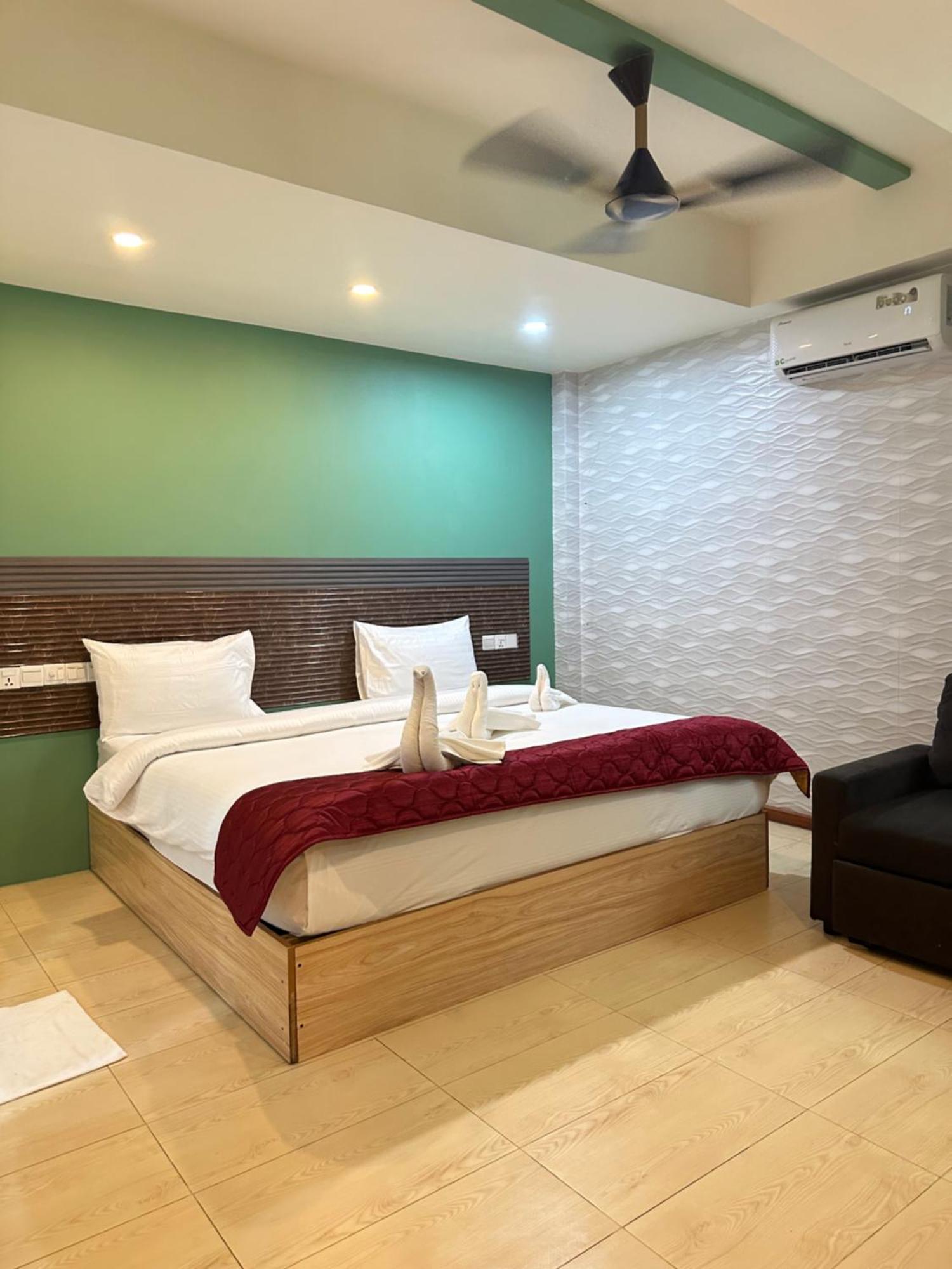 Ocean Cove Beach Hulhumalé Extérieur photo